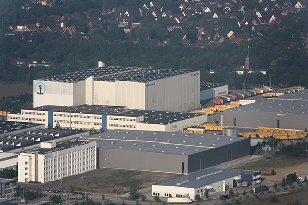 Lagerhaus von Kühne und Nagel im Hamburger Hafen.