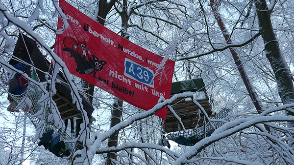 Waldbesetzung im Lüneburger Wald, 3. Januar 2026.
