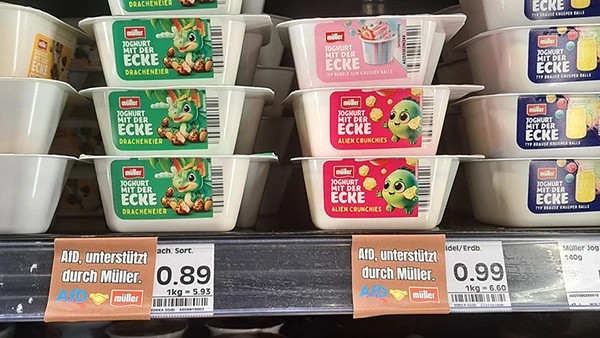 Solche Sticker sehen Kund:innen derzeit in vielen deutschen Supermärkten.