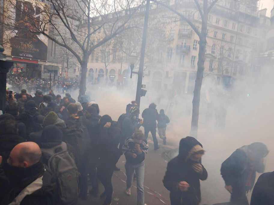 Paris während den Demeos gegen die Rentenreform, 25. März 2023.