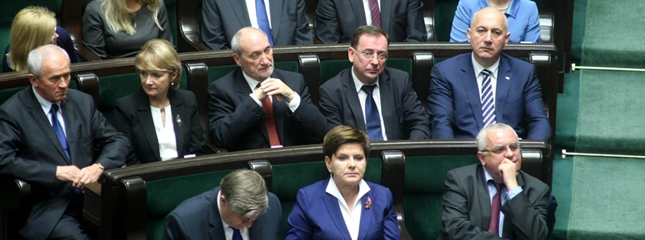 Die PiS-Franktion im polnischen Parlament, aufgenommen im November 2015.