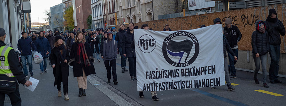 Gegendemonstration zur PNOS-Veranstaltung vom Samstag in Basel.