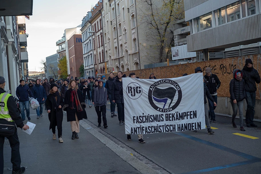 Gegendemonstration zur PNOS-Veranstaltung vom Samstag in Basel.