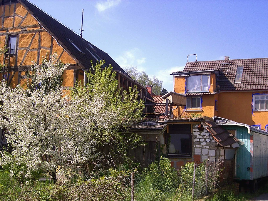 Die Projektwerkstatt in Saasen an der Ludwigstr. 11.