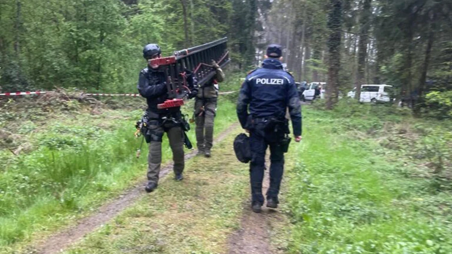 Räumung der Rümlanger Waldbesetzung im April 2023 durch die Polizei.
