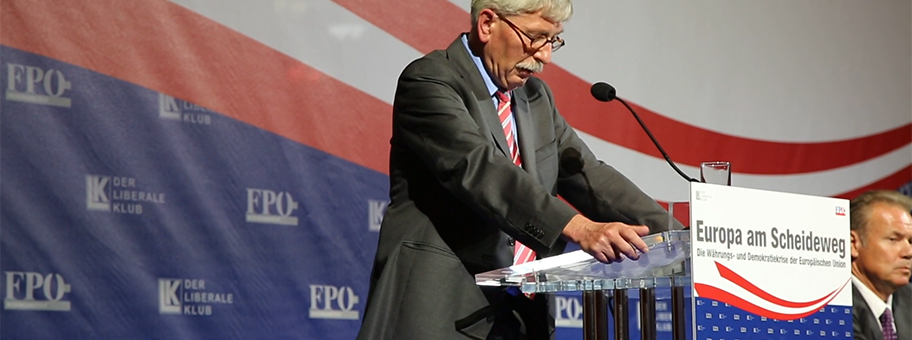 Thilo Sarrazin bei einer Rede in Österreich.